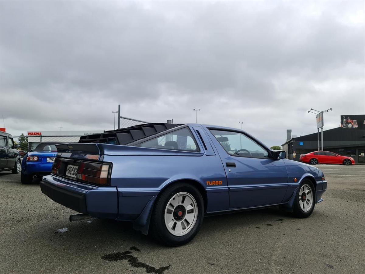 1986 mitsubishi starion